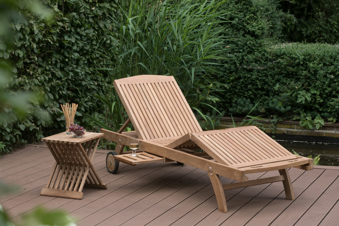 66099_66105_66098_Woodie_Lounger_mit_Raedern_inkl_Auflage_Woodie_Beistelltisch_Cross_Milieu (2)